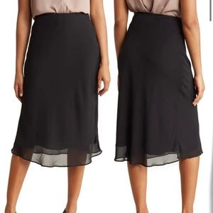 Beautiful chiffon skirt light weight material great for spring and summer.